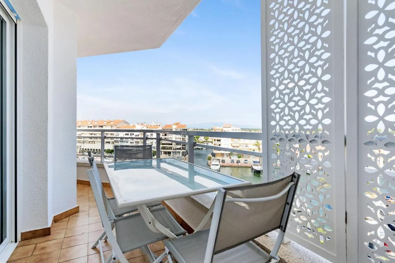 Apartament Welcs Apartamento 095 Emp Con Vistas Al Canal Empuriabrava