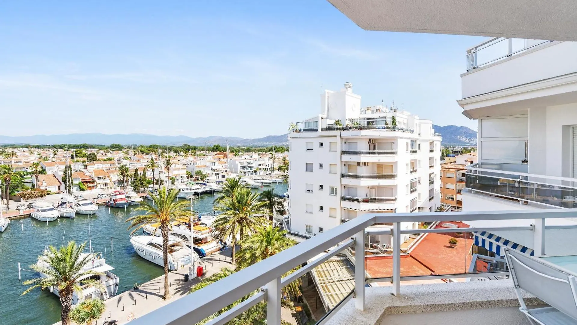 Welcs Apartamento 095 Emp Con Vistas Al Canal Empuriabrava